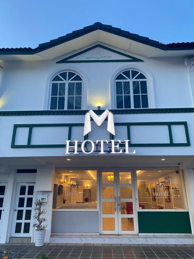 M Hotel ยะโฮร์บาห์รู ภายนอก รูปภาพ